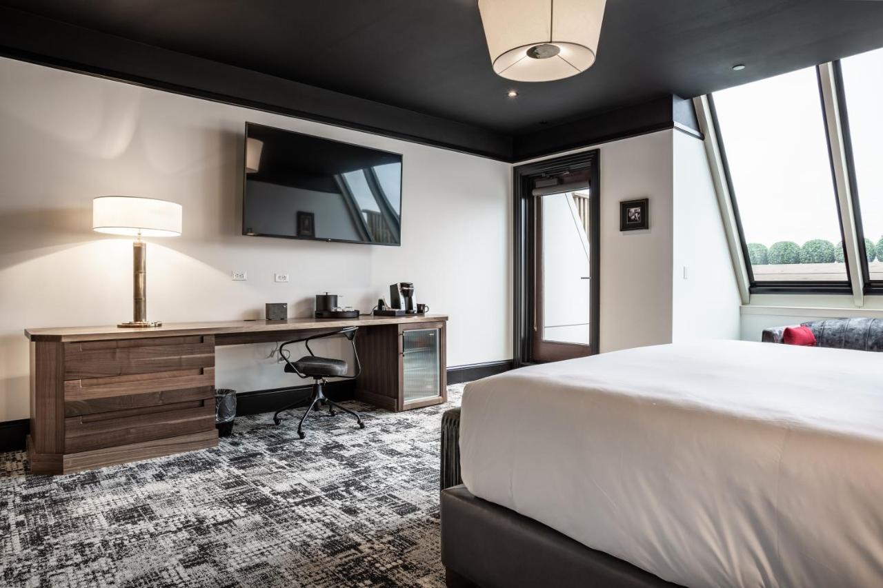 Bottleworks Hotel Indianapolis Bagian luar foto