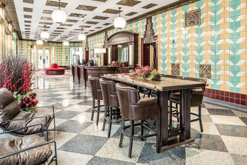 Bottleworks Hotel Indianapolis Bagian luar foto