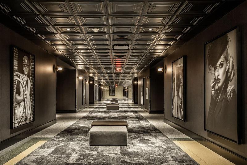 Bottleworks Hotel Indianapolis Bagian luar foto