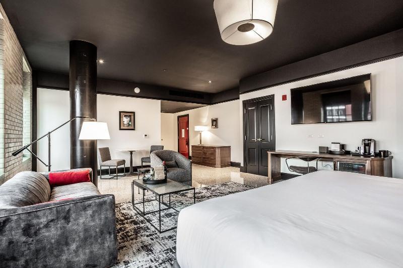 Bottleworks Hotel Indianapolis Bagian luar foto
