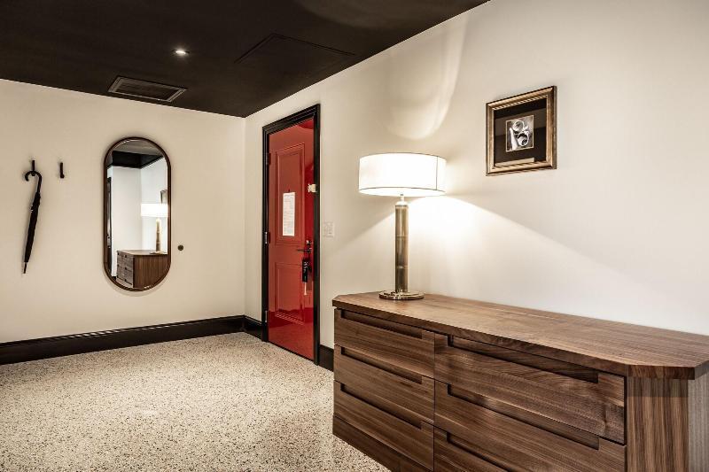 Bottleworks Hotel Indianapolis Bagian luar foto