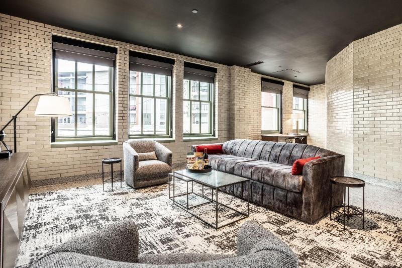 Bottleworks Hotel Indianapolis Bagian luar foto